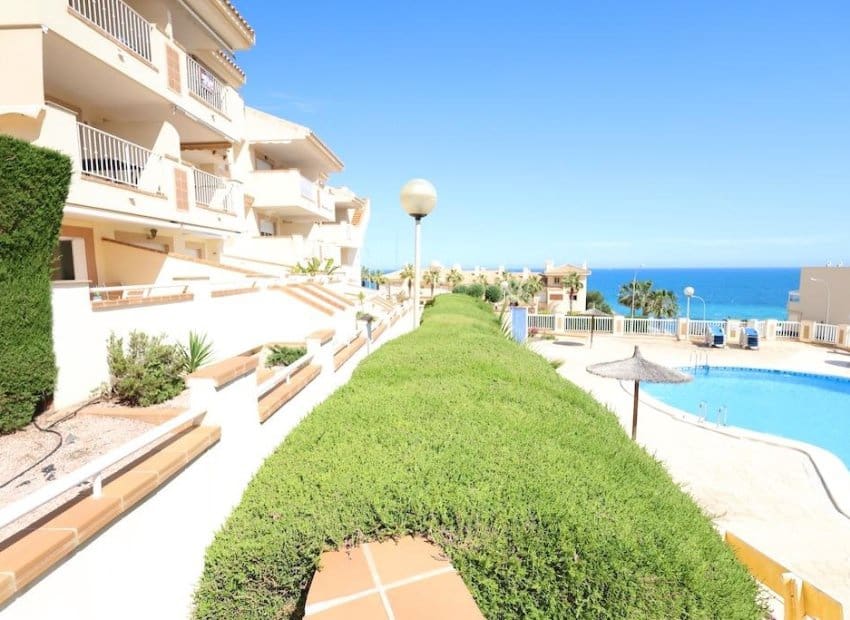 2 quarto Apartamento de Praia para venda em Dehesa de Campoamor com piscina - 295 000 € (Ref: 9572173)
