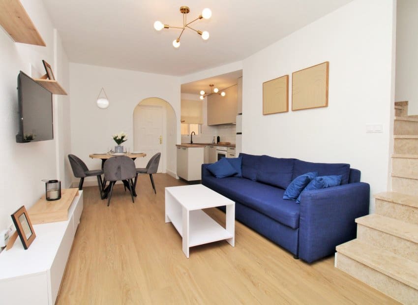 2 quarto Casa em Banda para venda em Villamartin com piscina - 179 000 € (Ref: 9572176)