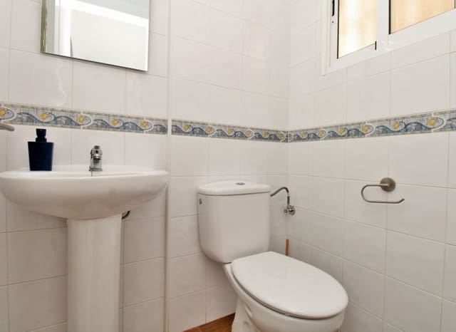 2 quarto Casa em Banda para venda em Villamartin, Orihuela com piscina - 179 000 € (Ref: 9572176)