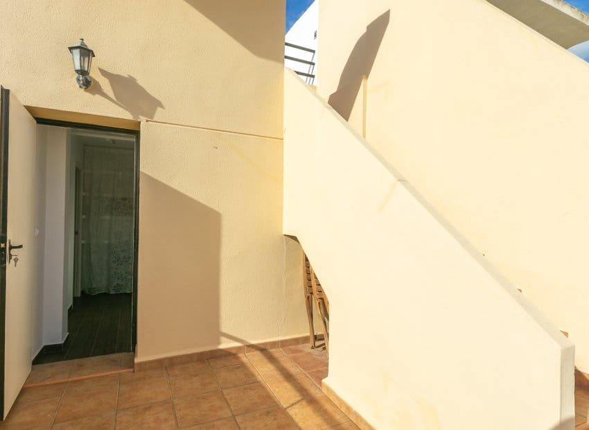 Pareado de 2 habitaciones en Torrevieja en venta con piscina - 180.000 € (Ref: 9572179)