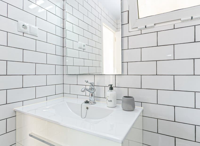 Pareado de 2 habitaciones en Torrevieja en venta con piscina - 180.000 € (Ref: 9572179)