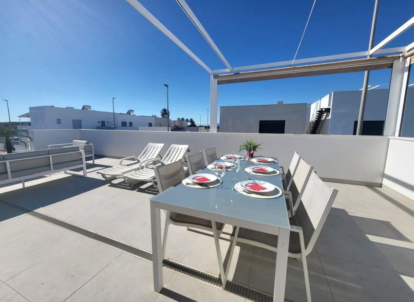 2 makuuhuone Omakotitalo myytävänä paikassa Daya Vieja mukana uima-altaan - 345 000 € (Ref: 9572182)