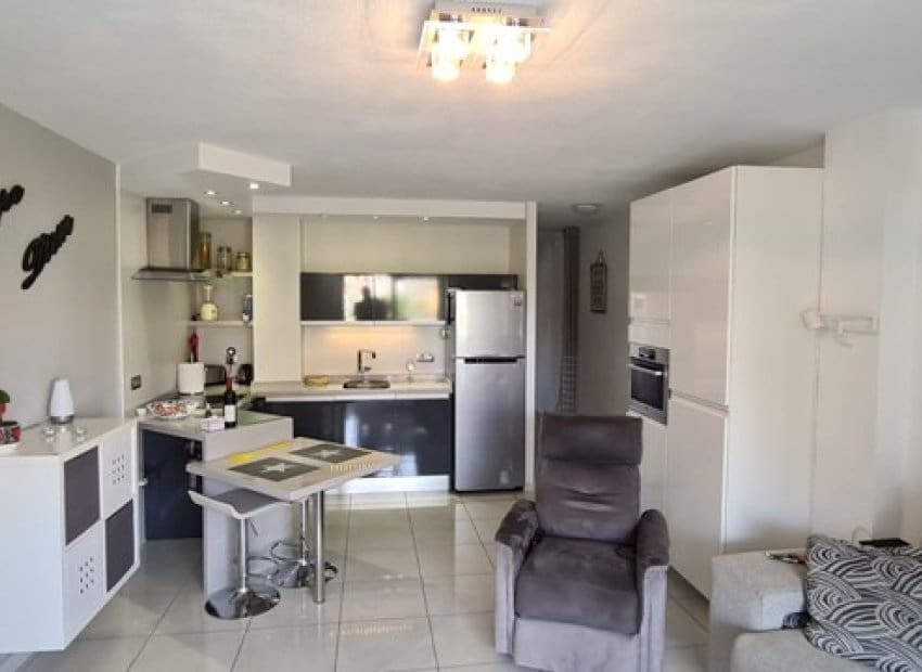 1 soverom Leilighet til salgs i Orihuela Costa med svømmebasseng - € 128 500 (Ref: 9572184)