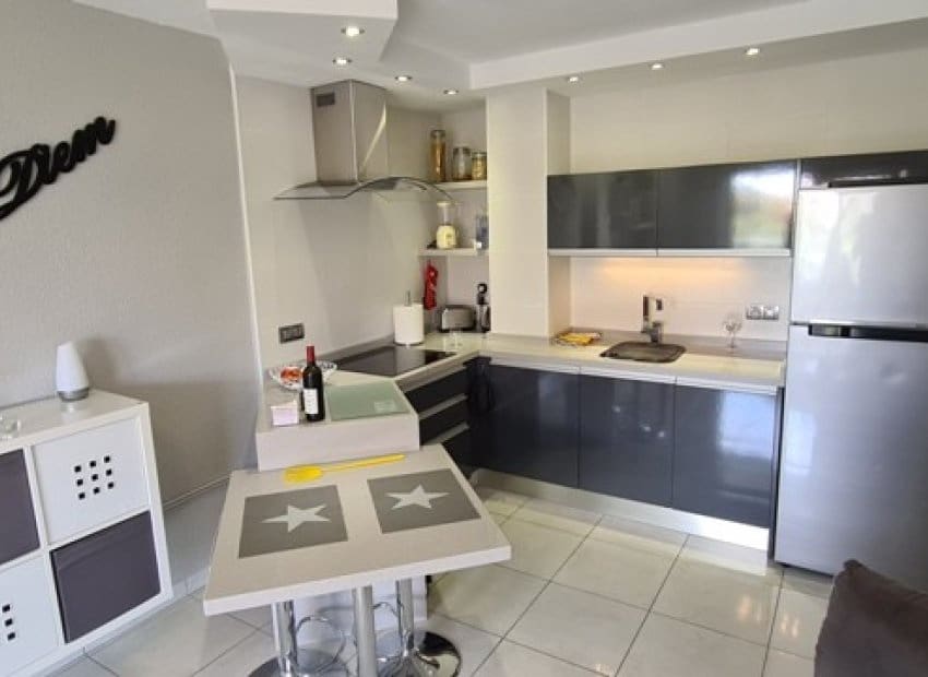 1 soverom Leilighet til salgs i Orihuela Costa med svømmebasseng - € 128 500 (Ref: 9572184)