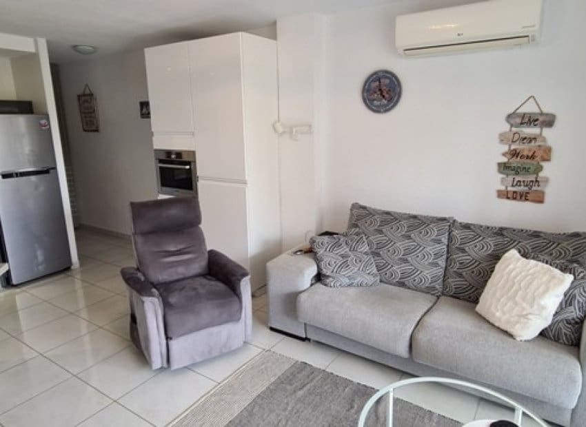 1 soverom Leilighet til salgs i Orihuela Costa med svømmebasseng - € 128 500 (Ref: 9572184)