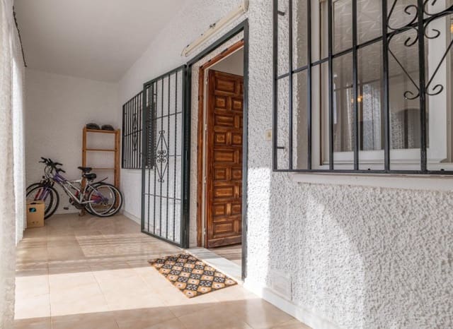 2 makuuhuone Paritalo myytävänä paikassa El Chaparral, Torrevieja - 105 000 € (Ref: 9572185)