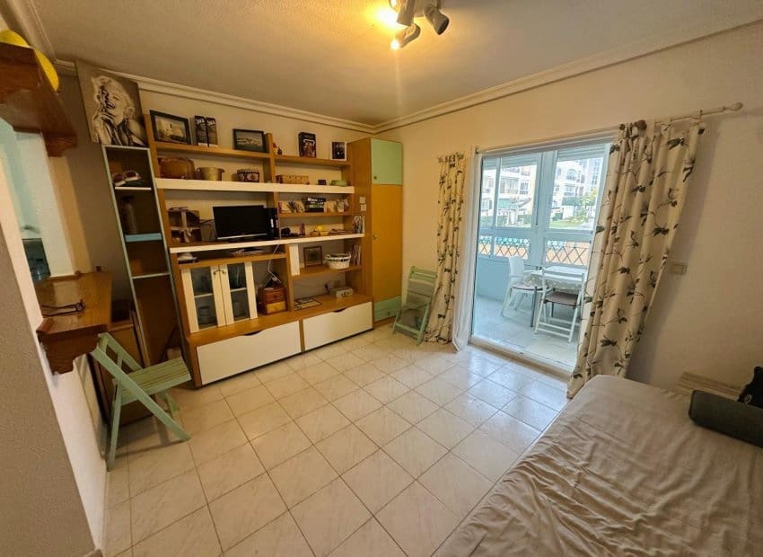 Studio à vendre à La Mata avec piscine - 122 500 € (Ref: 9580308)