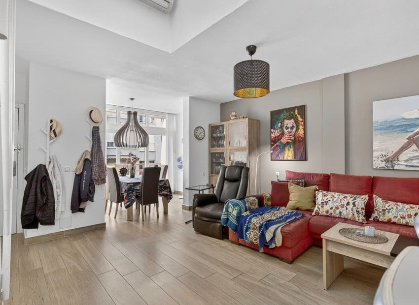 4 sypialnia Apartament przy plaży na sprzedaż w Torrevieja z basenem - 259 000 € (Ref: 9580311)