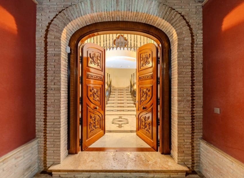 5 bedroom Villa for sale in Dehesa de Campoamor with pool - € 1,250,000 (Ref: 9580313)