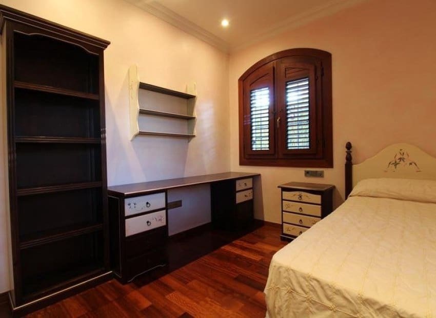 5 bedroom Villa for sale in Dehesa de Campoamor with pool - € 1,250,000 (Ref: 9580313)