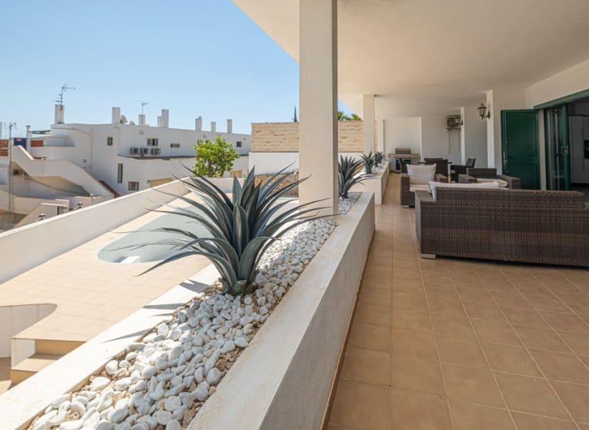 Apartamento de 3 habitaciones en Orihuela Costa en venta con piscina - 395.000 € (Ref: 9580314)