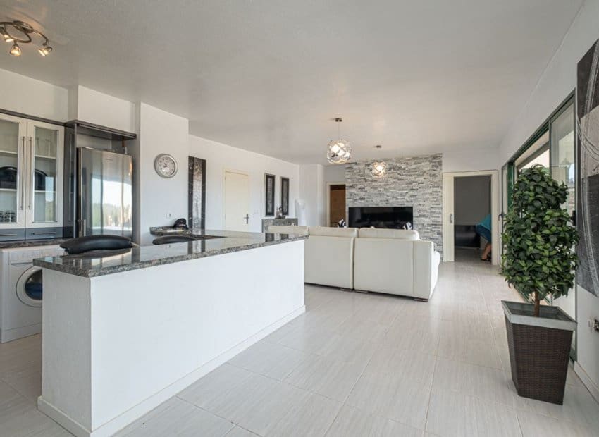 Apartamento de 3 habitaciones en Orihuela Costa en venta con piscina - 395.000 € (Ref: 9580314)