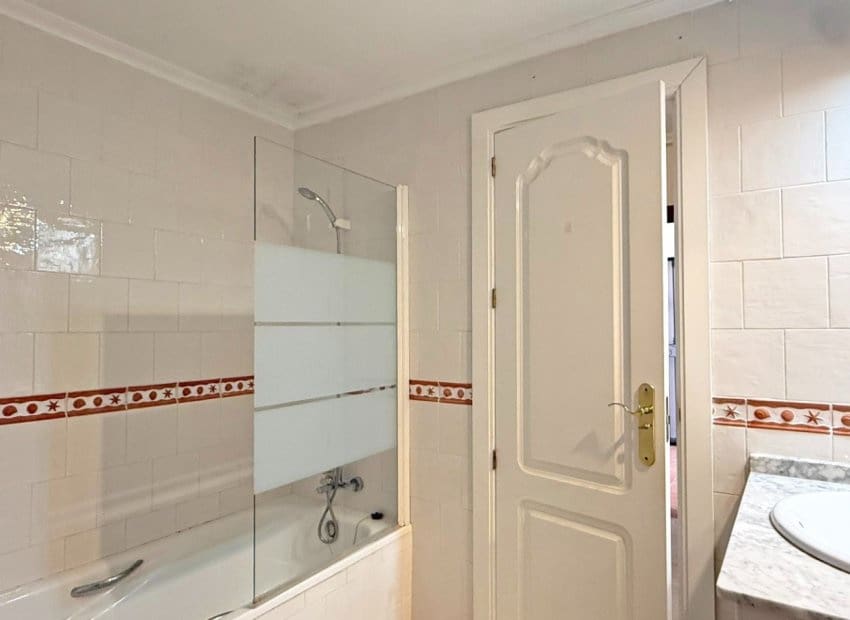 2 sypialnia Apartament na sprzedaż w Villamartin z basenem - 199 000 € (Ref: 9596726)