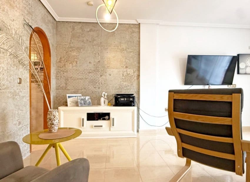 2 chambre Appartement à vendre à Orihuela Costa avec piscine - 159 000 € (Ref: 9596727)