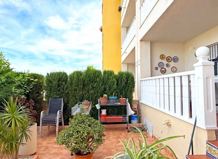 2 chambre Appartement à vendre à Orihuela Costa avec piscine - 159 000 € (Ref: 9596727)