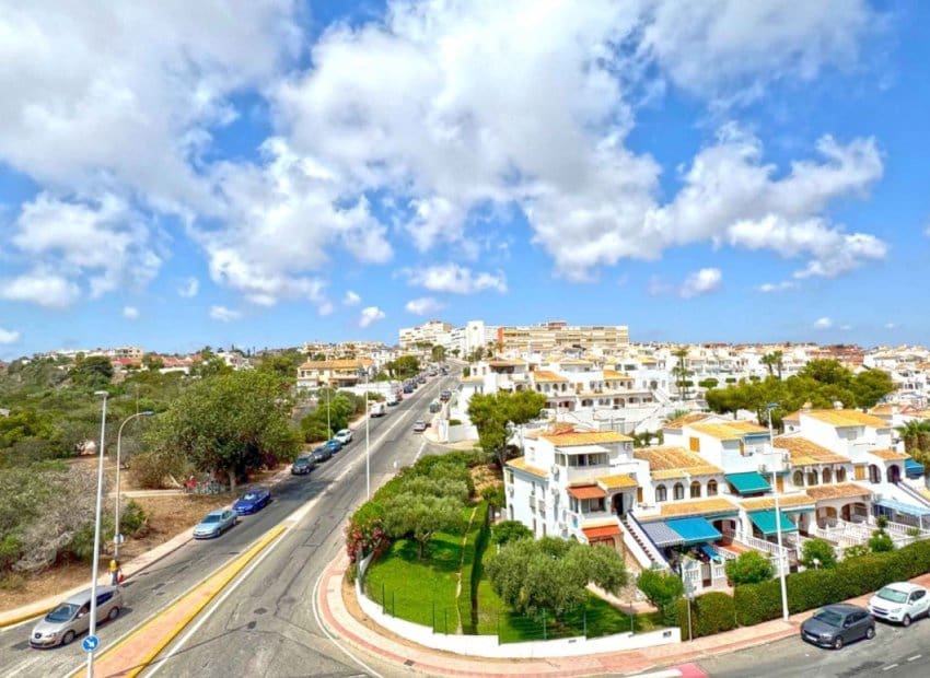 3 soveværelse Lejlighed til salg i La Mata med swimmingpool - € 269.000 (Ref: 9596729)