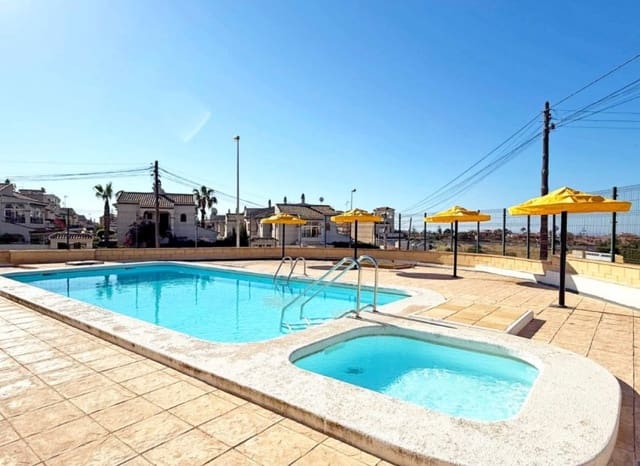 2 quarto Bungalow para venda em La Mata, Torrevieja com piscina - 199 900 € (Ref: 9596731)
