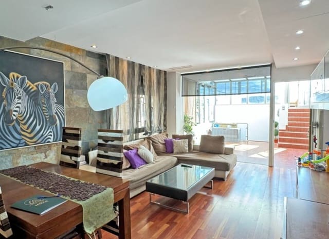 4 makuuhuone Ranta-asunto myytävänä paikassa Playa del Cura, Torrevieja - 489 000 € (Ref: 9596733)