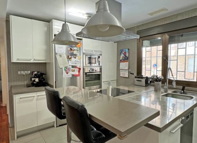 4 makuuhuone Ranta-asunto myytävänä paikassa Playa del Cura, Torrevieja - 489 000 € (Ref: 9596733)