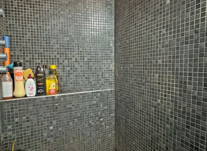 4 makuuhuone Ranta-asunto myytävänä paikassa Torrevieja - 489 000 € (Ref: 9596733)