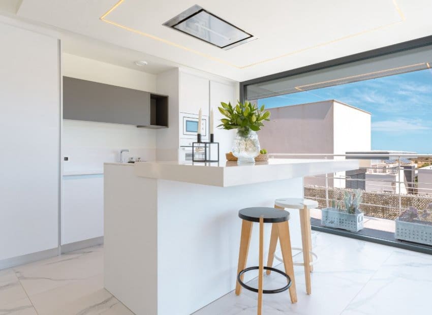 5 makuuhuone Huvila myytävänä paikassa San Miguel de Salinas mukana uima-altaan - 780 000 € (Ref: 9596735)