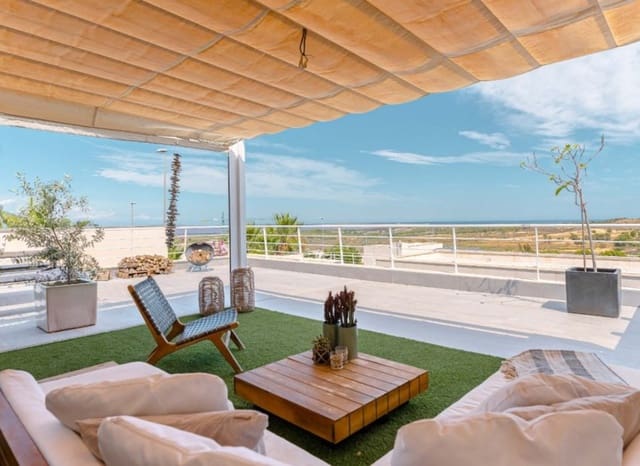 5 makuuhuone Huvila myytävänä paikassa San Miguel de Salinas mukana uima-altaan - 780 000 € (Ref: 9596735)