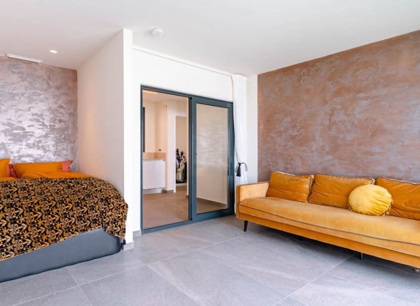 5 makuuhuone Huvila myytävänä paikassa San Miguel de Salinas mukana uima-altaan - 780 000 € (Ref: 9596735)