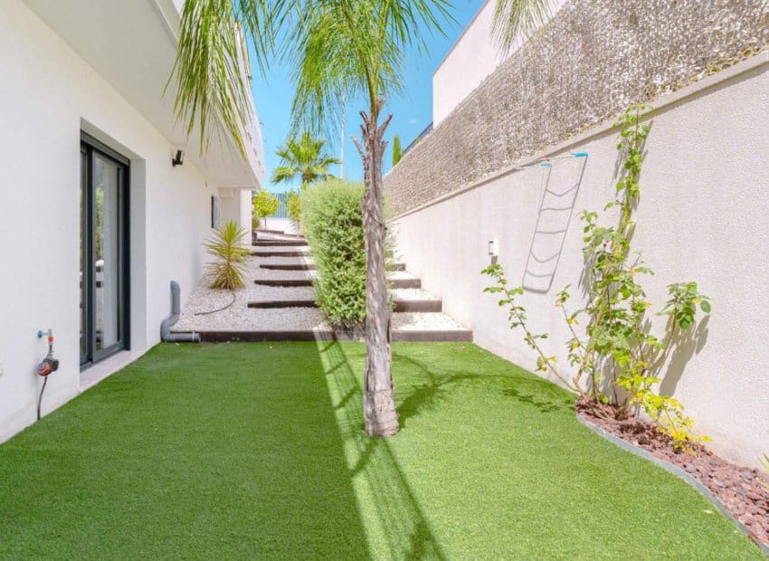 5 makuuhuone Huvila myytävänä paikassa San Miguel de Salinas mukana uima-altaan - 780 000 € (Ref: 9596735)