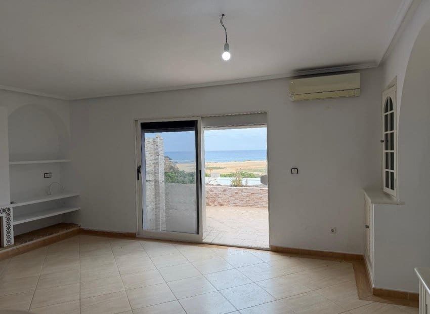 2 soverom Strandleiligheter til salgs i Torrevieja med svømmebasseng - € 209 900 (Ref: 9596736)