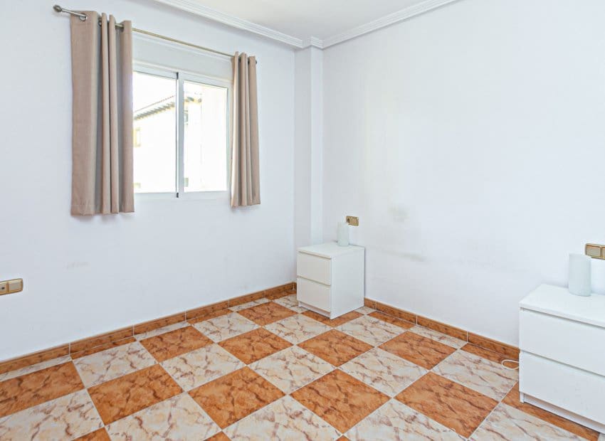 2 quarto Penthouse para venda em Villamartin com piscina - 139 000 € (Ref: 9596740)