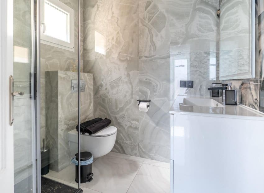 4 makuuhuone Paritalo myytävänä paikassa Orihuela Costa mukana uima-altaan - 529 000 € (Ref: 9596745)