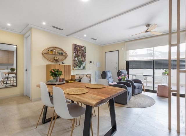 2 Zimmer Apartment zu verkaufen in La Mata, Torrevieja mit Pool - 295.000 € (Ref: 9596747)