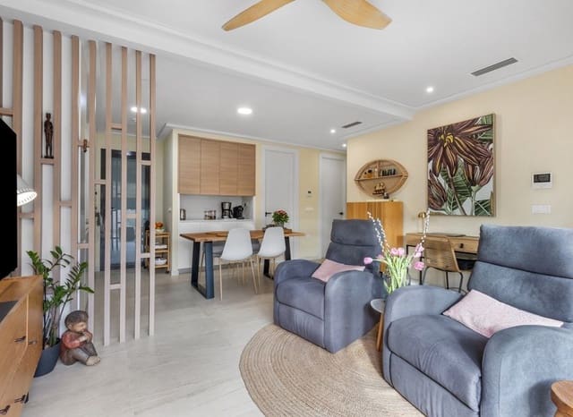 2 Zimmer Apartment zu verkaufen in La Mata, Torrevieja mit Pool - 295.000 € (Ref: 9596747)