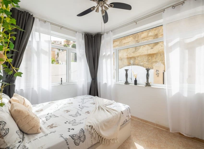 3 bedroom Villa for sale in Ciudad Quesada with pool - € 349,000 (Ref: 9596748)