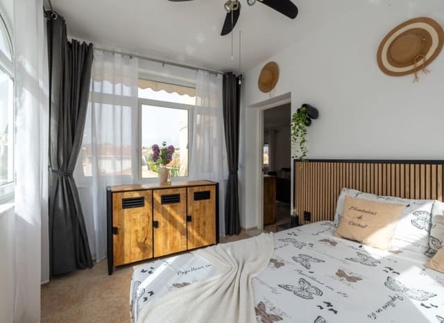 3 bedroom Villa for sale in Ciudad Quesada, Rojales with pool - € 349,000 (Ref: 9596748)