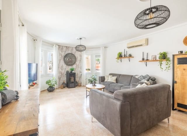 3 bedroom Villa for sale in Ciudad Quesada, Rojales with pool - € 349,000 (Ref: 9596748)