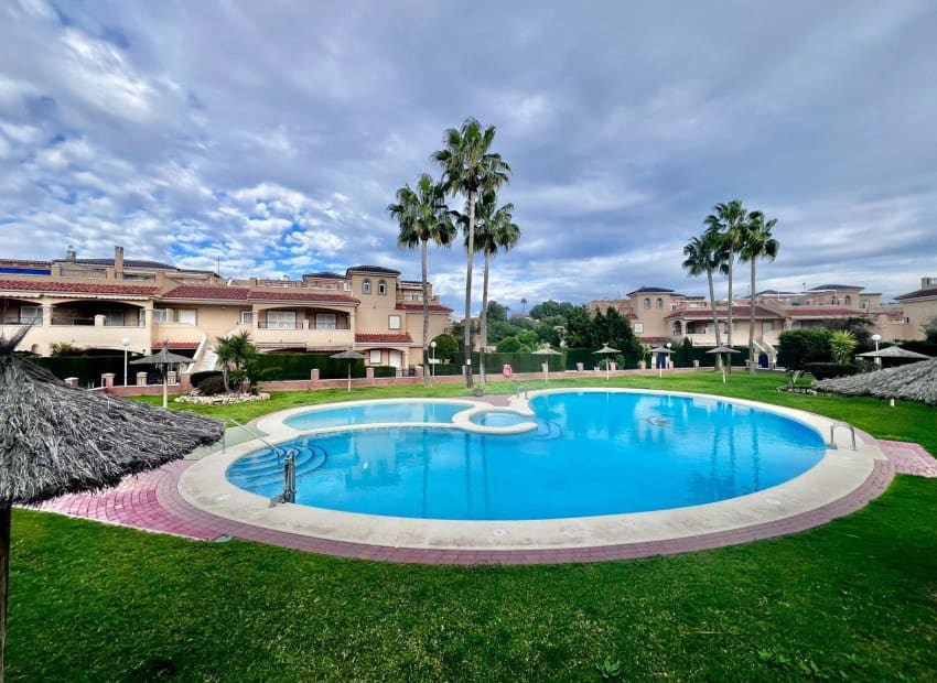 2 sovrum Strandlägenhet till salu i Pilar de la Horadada med pool - 220 000 € (Ref: 9596749)