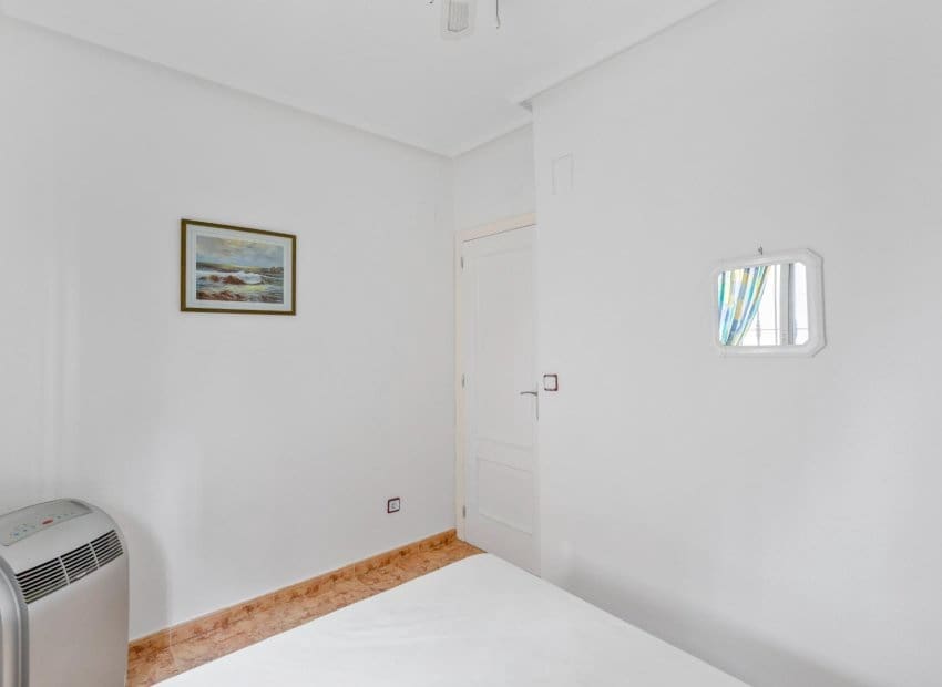 Apartamento de 2 habitaciones en Filipinas en venta con piscina - 124.900 € (Ref: 9596756)