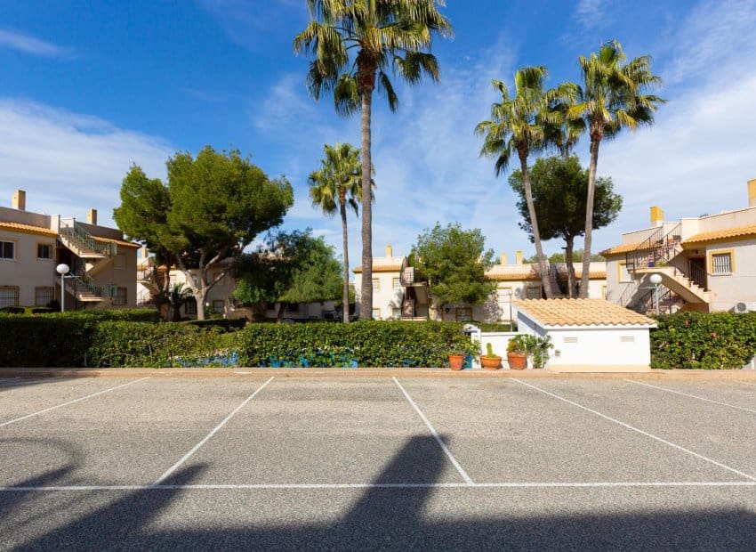 Apartamento de 2 habitaciones en Filipinas en venta con piscina - 124.900 € (Ref: 9596756)