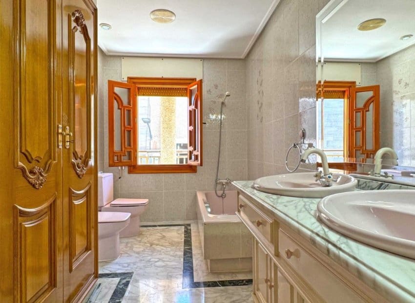 6 makuuhuone Kattohuoneisto myytävänä paikassa San Pedro del Pinatar - 415 000 € (Ref: 9597180)