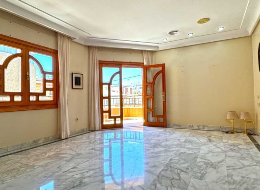 6 makuuhuone Kattohuoneisto myytävänä paikassa San Pedro del Pinatar - 415 000 € (Ref: 9597180)