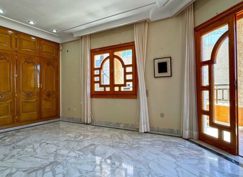 6 makuuhuone Kattohuoneisto myytävänä paikassa San Pedro del Pinatar - 415 000 € (Ref: 9597180)