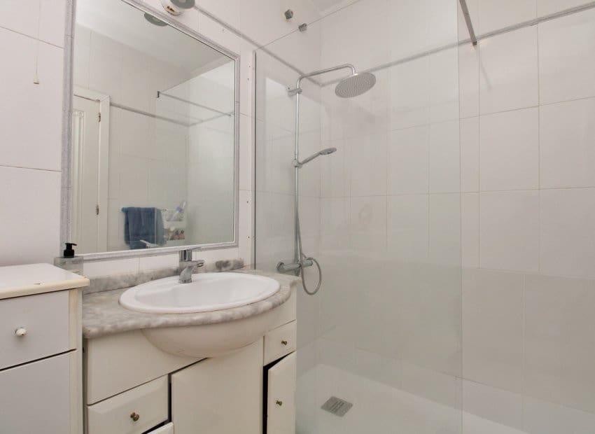 3 chambre Villa/Maison Semi-Mitoyenne à vendre à Playa Flamenca avec piscine - 249 000 € (Ref: 9603484)