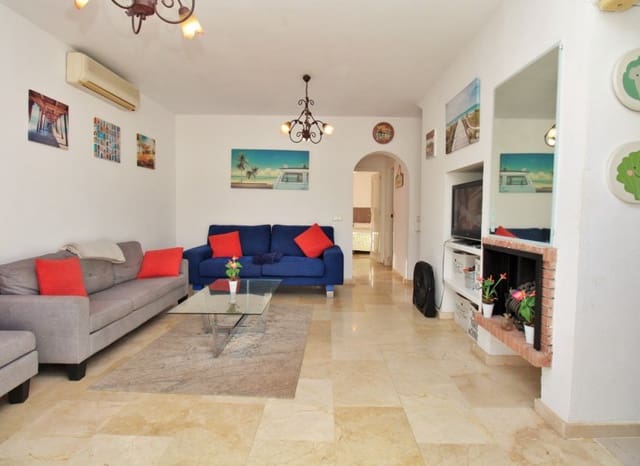 3 chambre Villa/Maison Semi-Mitoyenne à vendre à Playa Flamenca, Orihuela avec piscine - 249 000 € (Ref: 9603484)