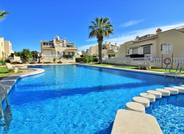 3 chambre Villa/Maison Semi-Mitoyenne à vendre à Playa Flamenca, Orihuela avec piscine - 249 000 € (Ref: 9603484)