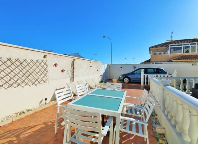3 chambre Villa/Maison Semi-Mitoyenne à vendre à Playa Flamenca, Orihuela avec piscine - 249 000 € (Ref: 9603484)