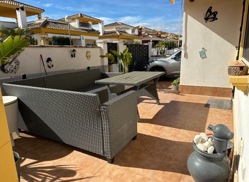 2 soveværelse Villa til salg i Vistabella med swimmingpool - € 270.000 (Ref: 9603486)