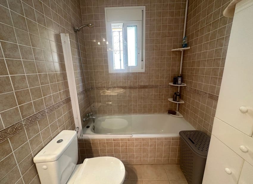 2 soveværelse Villa til salg i Vistabella med swimmingpool - € 270.000 (Ref: 9603486)