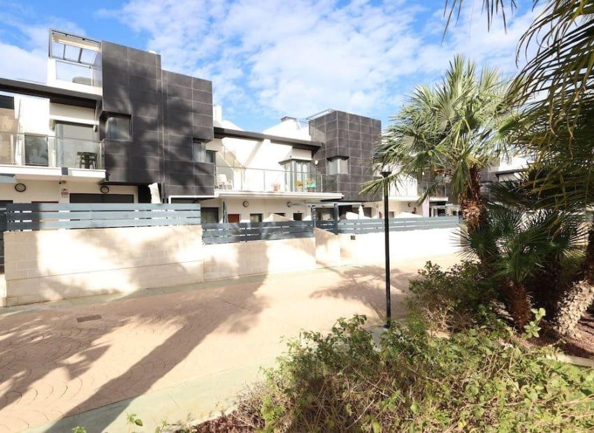 3 slaapkamer Halfvrijstaande villa te koop in Orihuela Costa met zwembad - € 375.000 (Ref: 9603487)