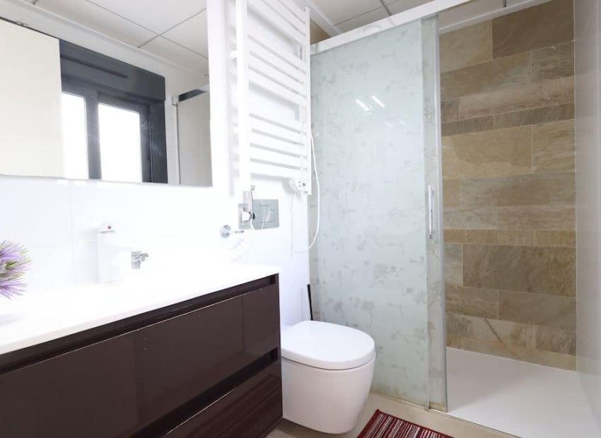 3 slaapkamer Halfvrijstaande villa te koop in Orihuela Costa met zwembad - € 375.000 (Ref: 9603487)